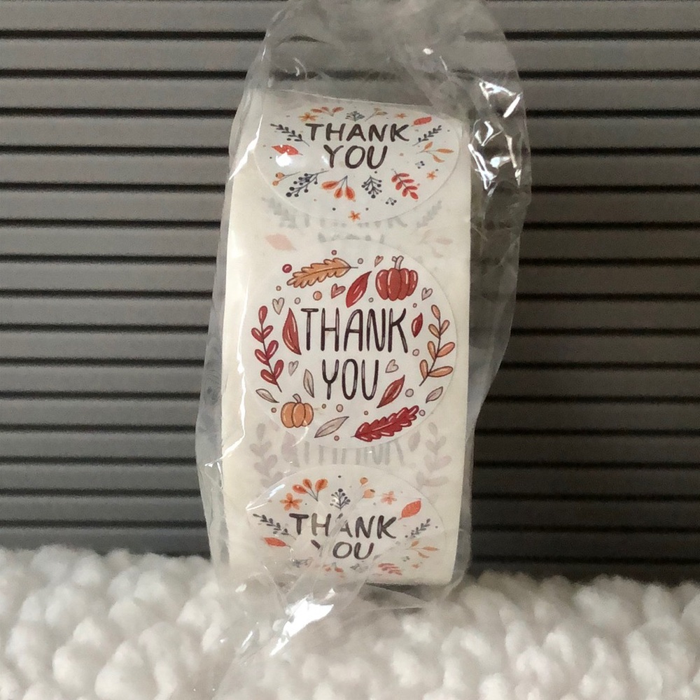 ⬇️500 Thank you stickers Fall roll